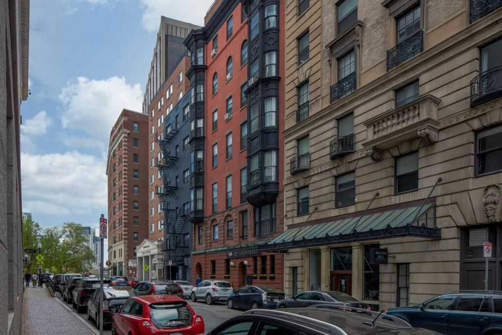 Simple Furnished Studio In The Heart Of Boston Extérieur photo
